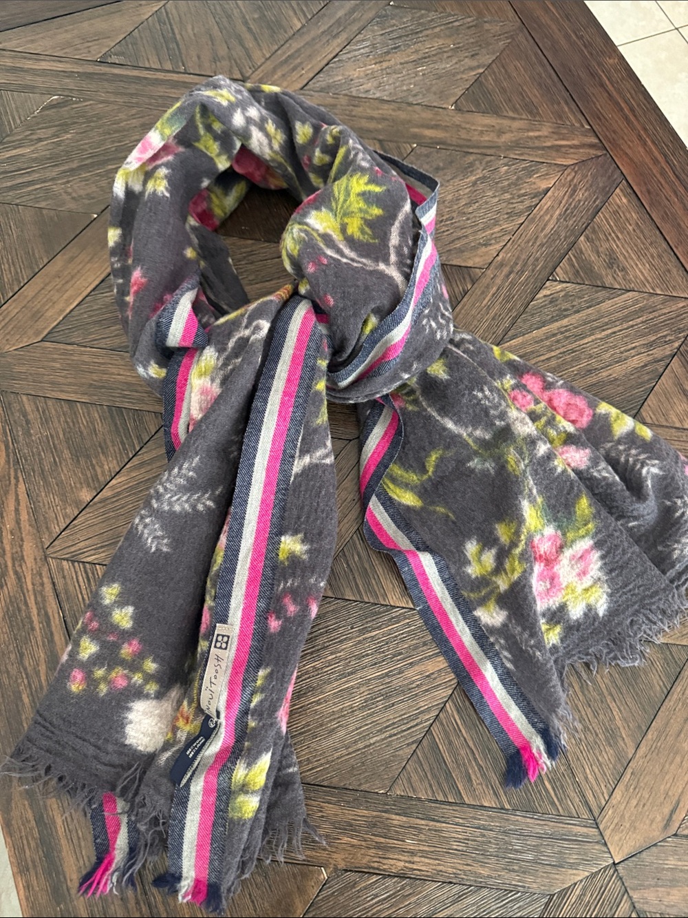 Inoui Toosh Paris French Wool Scarf Floral Botanical Wrap Shawl Charcoal Pink - Picture 2 of 7